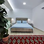 شقة Sokaku Gjirokastër